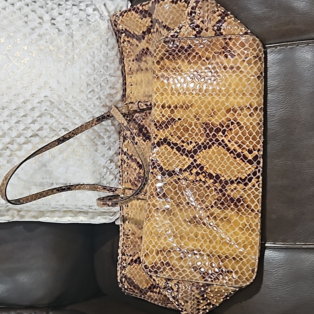Purse - Picture 3 of 4